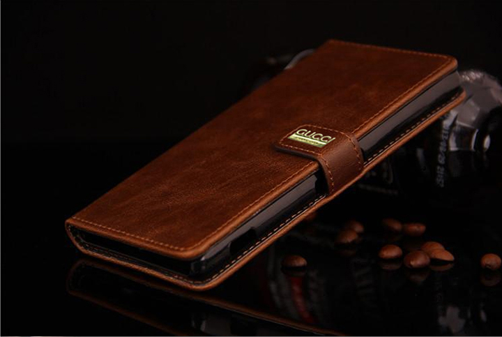 Gucci 本革ケース スマホカバー