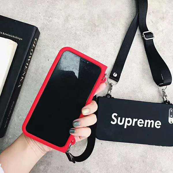 Supreme iphone xs maxケース