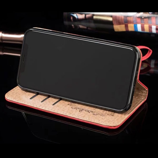 ルイヴィトン　携帯ケース　iPhone7/8 /SE手帳型モノグラム　スペイン製 LOUIS VUITTON ルイヴィトン モノグラム iPhoneケース 手帳型