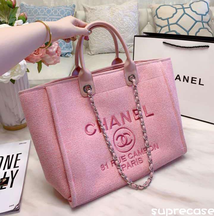 CHANEL大きめショルダートートバッグ