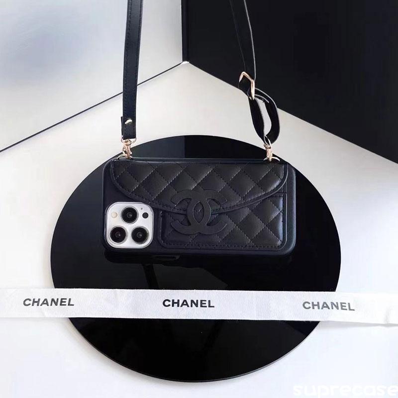 CHANEL iPhone 15 Proブラックレザーショルダーストラップケース